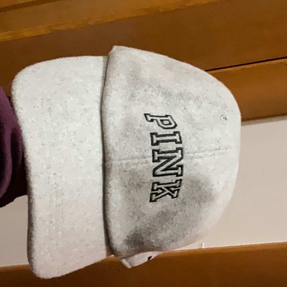 PINK VS hat